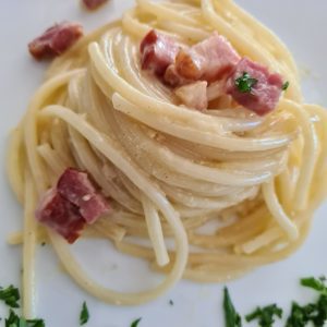 Paste carbonara cu sunculita